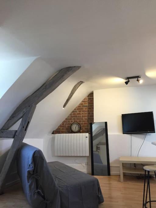 Rennes: Studio 4 Couchages, Proche Commerces, Bus. Esterno foto